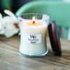 Picture of Magnolia - Medium  Woodwick